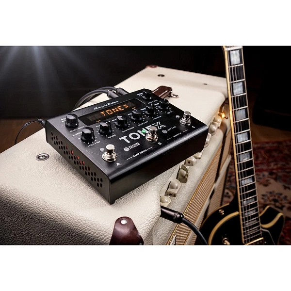Педаль эффектов IK Multimedia Tonex Pedal